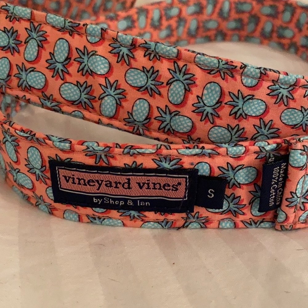 Vineyard Vines Pineapple Belt